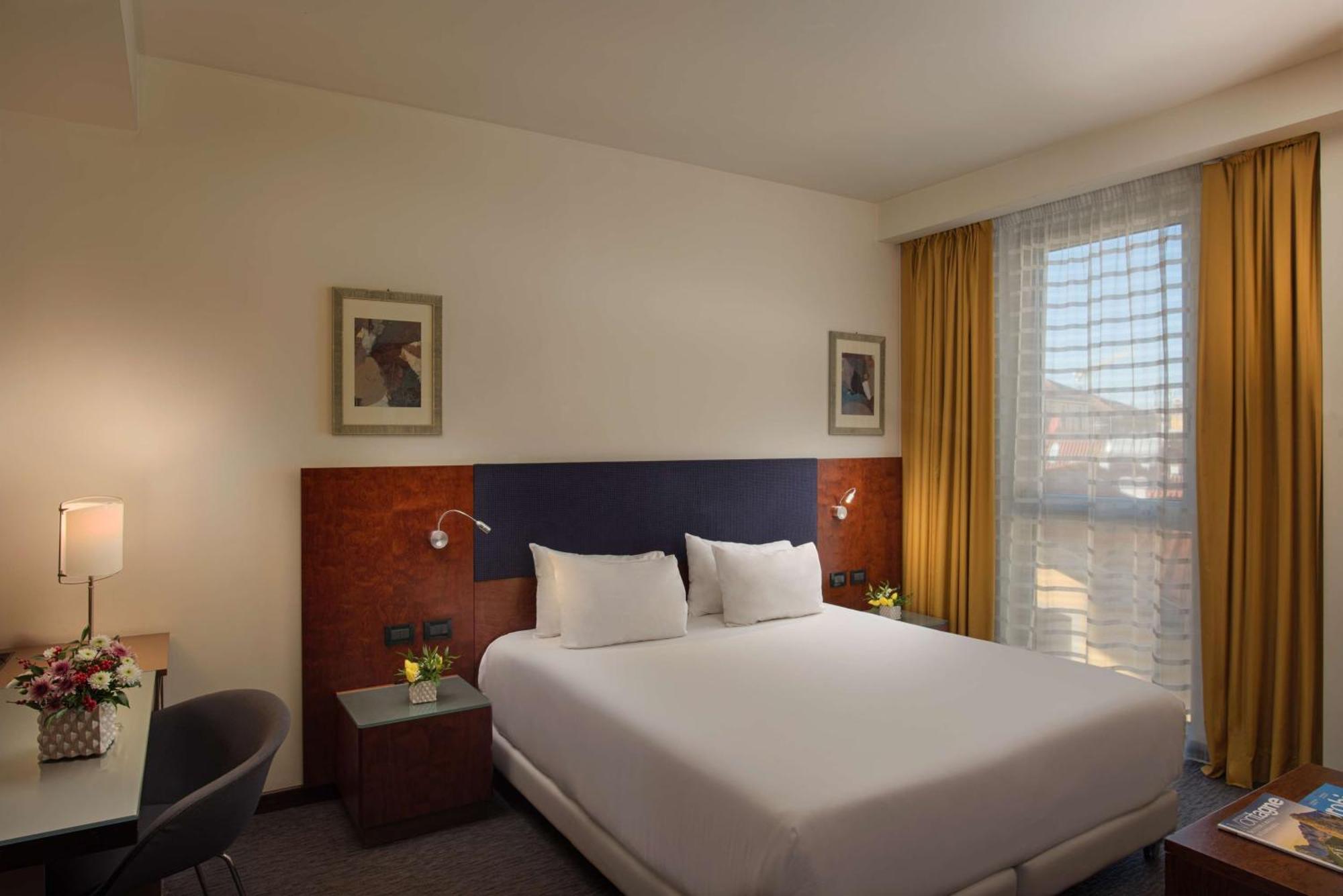 Hotel Nh Bergame Extérieur photo