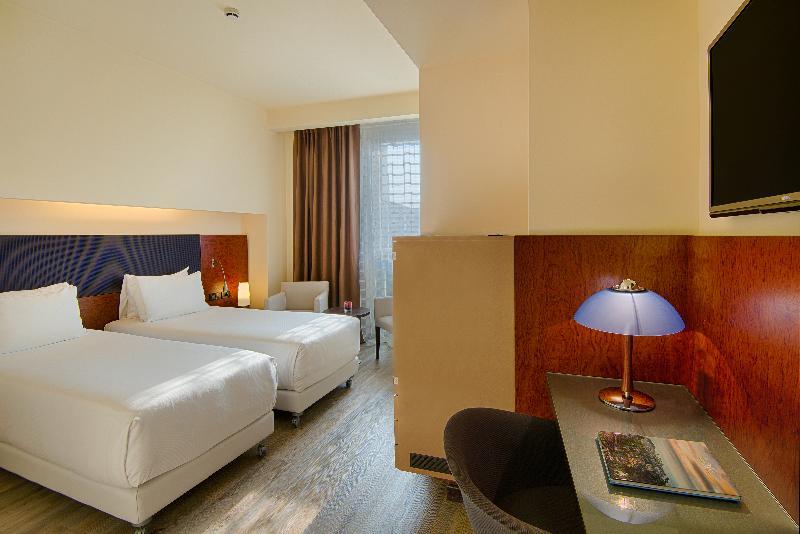 Hotel Nh Bergame Extérieur photo